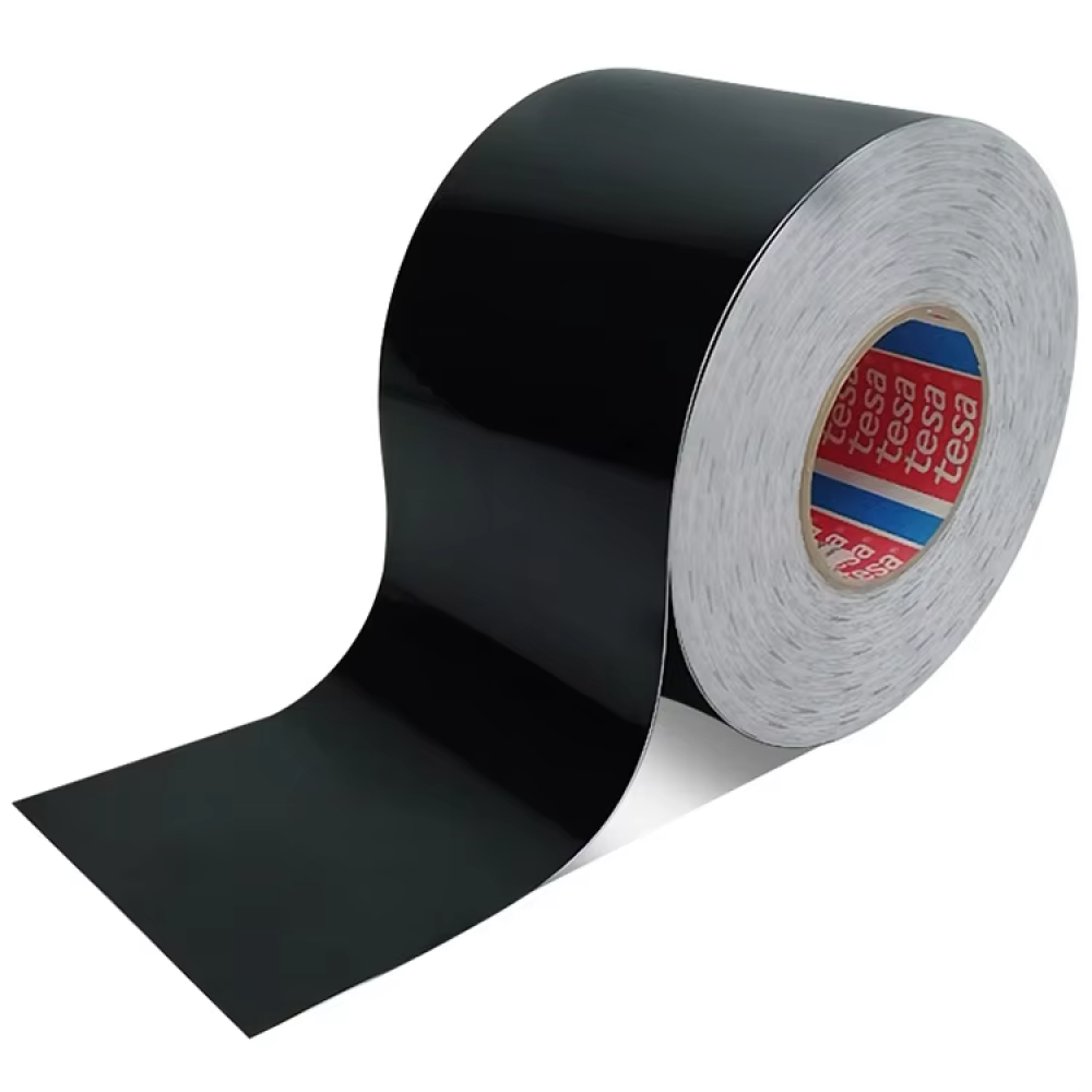 High-tack oil-resistant labels