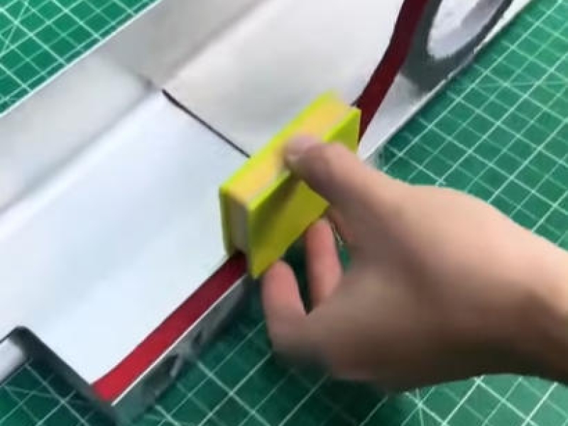 Universal auxiliary tape applicator